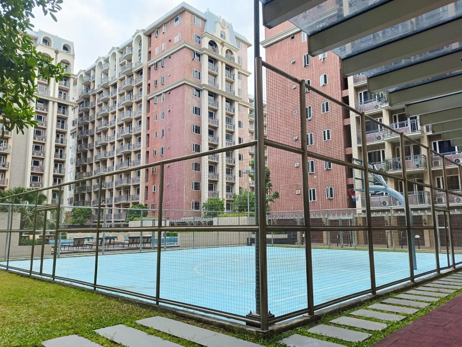 Pool View Staycation Paranaque Pasay Маніла Екстер'єр фото